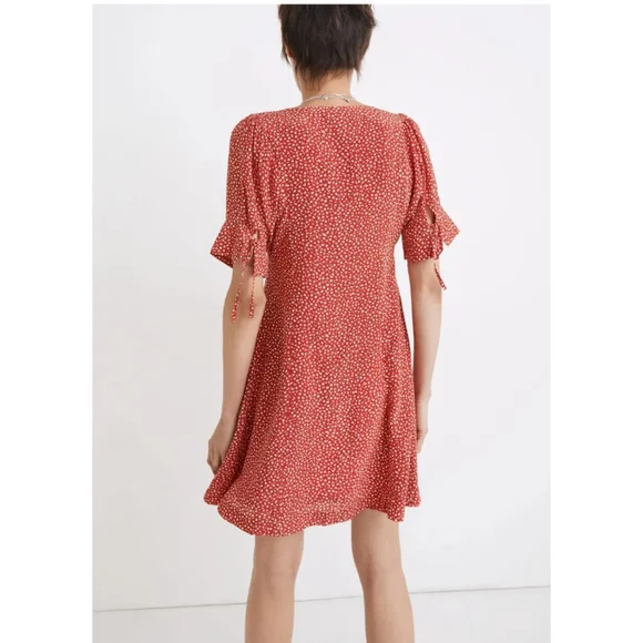 Women's Madewell Red & White Floral Silk Button-Front Mini Dress Size 4 (S) - Picture 2 of 13